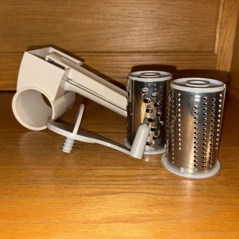 Pampered Chef Deluxe Handheld Rotary Cheese Grater, UNUSED CONDITION, #1275